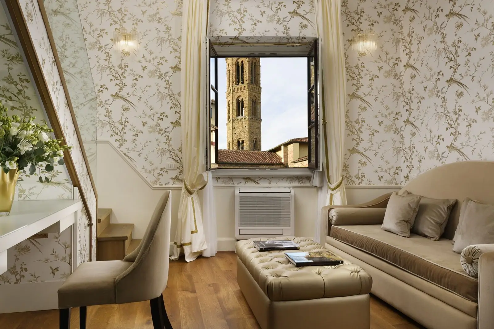 Suite di un boutique hotel di lusso a Firenze con vista sul campanile: il pricing dinamico va inserito in una strategia commerciale completa